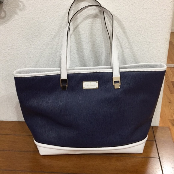 kate spade Handbags - Kate spade bag🔥FINAL🔥